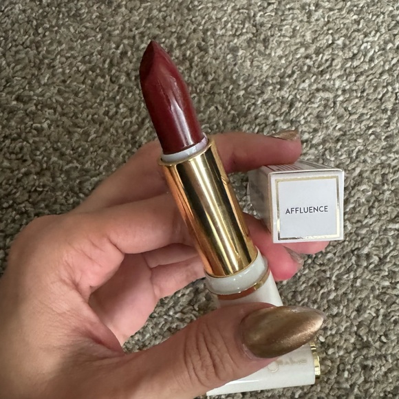 Coloured Raine "Affluence" lipstick - Picture 2 of 6